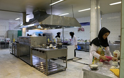 برگزاری  مرحله استانی هجدهمین دوره مسابقات ملی مهارت در حرفه های آشپزی و قنادی در مرکز