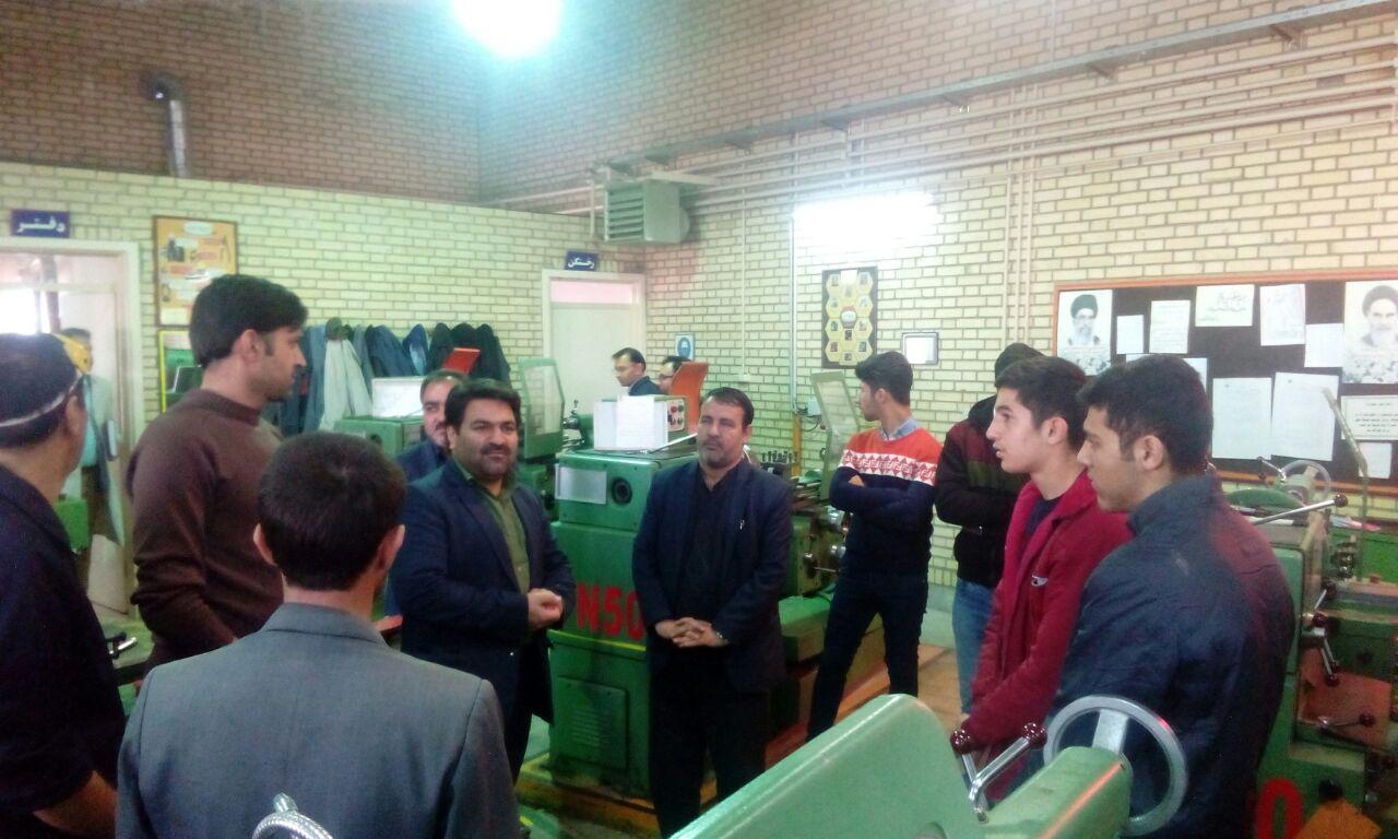 بازدید مددجویان کمیته امداد امام خمینی(ره) قوچان از مرکز آموزش فنی و حرفه ای شهرستان