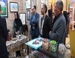 بازدید از نمایشگاه صنایع دستی به همراه ریاست اداره کار و میراث فرهنگی